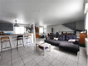 duplex-triplex à la vente -   77165  SAINT SOUPPLETS, surface 102 m2 vente duplex-triplex - UBI473003342